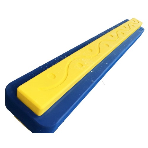 Larven, Ekstra stor Larven, Ekstra stor